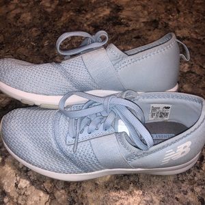 New balance kid tenny shoes